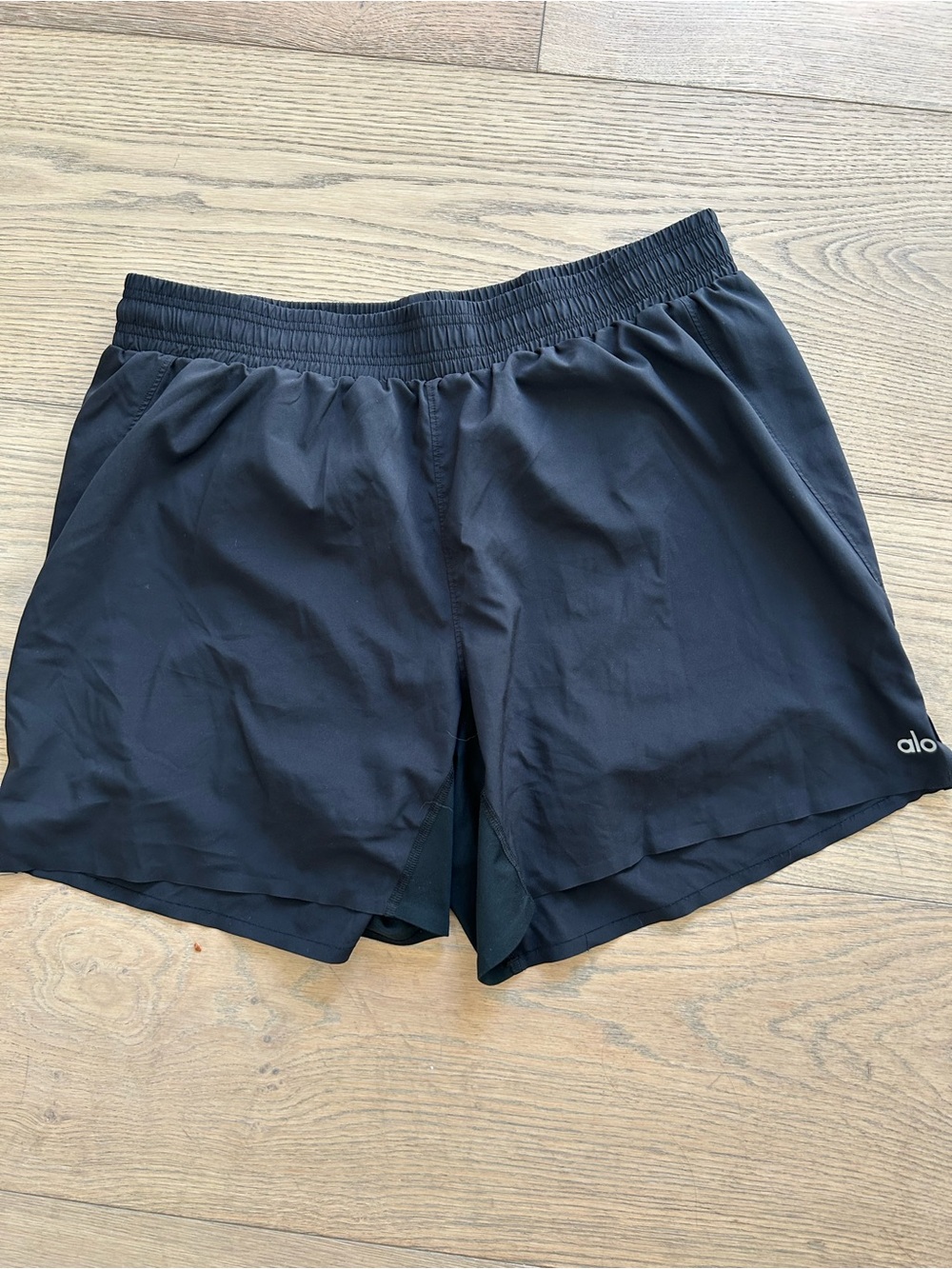 Alo Men’s Black Athletic running Shorts size M